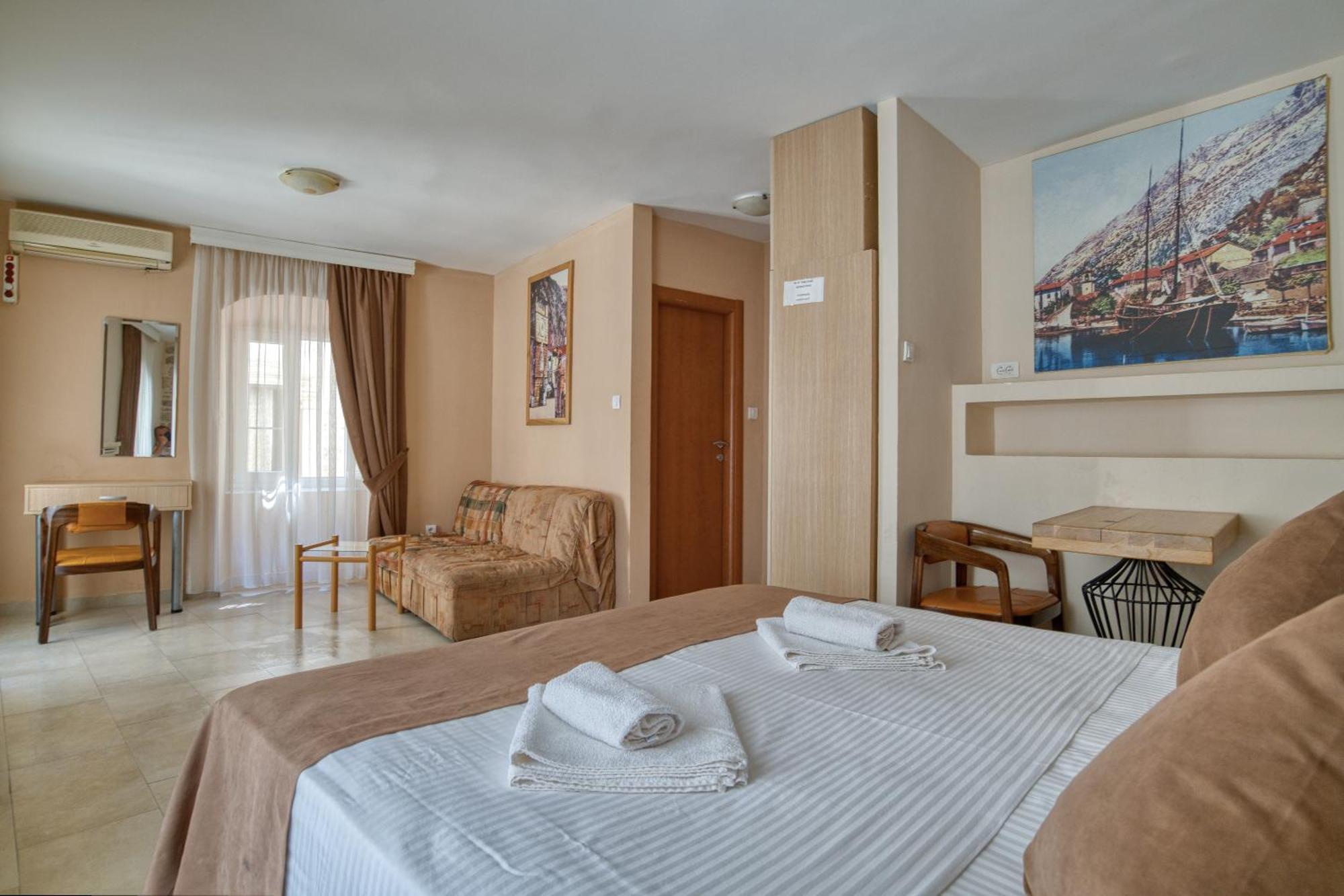 Hotel Rendez Vous Kotor Eksteriør bilde